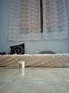 alexandraa12 online show from 09/15/25, 05:40