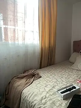 VictoriaGerard Pink online show from 02/15/26, 09:55