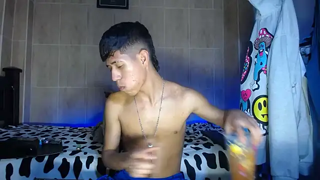 dareck 18 online show from 02/26/26, 12:04