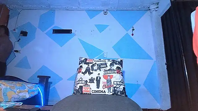 dareck 18 online show from 04/24/26, 01:41