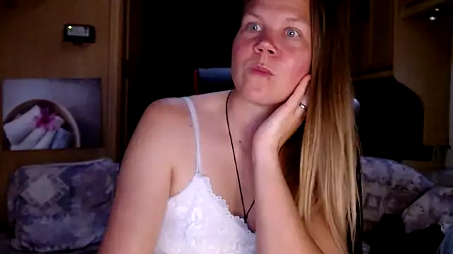 CallMeMaria online show from 01/11/25, 04:57