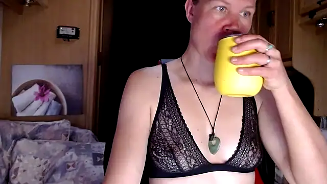 CallMeMaria online show from 01/21/25, 11:03