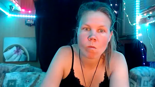 CallMeMaria online show from 01/26/25, 07:41