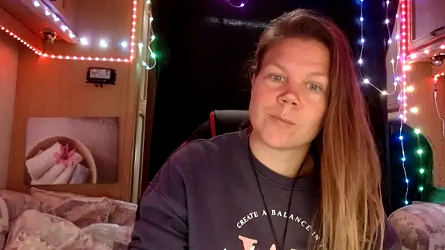 CallMeMaria online show from 02/03/25, 11:31