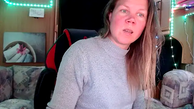 CallMeMaria online show from 02/07/25, 12:39