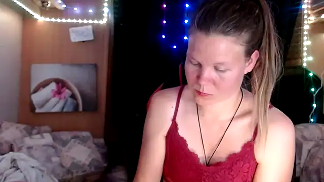 CallMeMaria online show from 03/09/25, 10:30