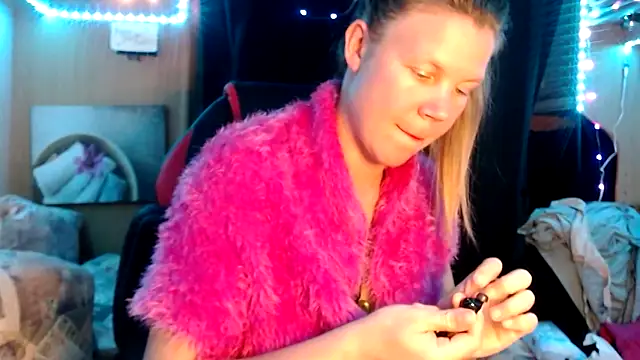 CallMeMaria online show from 03/14/25, 08:28