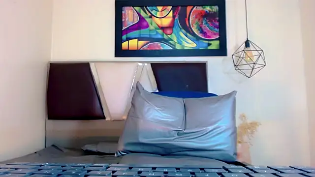 alexsandra kiss online show from 11/08/25, 11:21