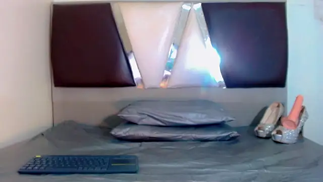 alexsandra kiss online show from 11/12/25, 11:21