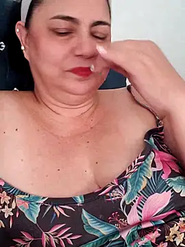 Snapshot of michellrodriguez chatting on 10/05/25, 08:40 michellrodriguez online show from 10/05/25, 08:40