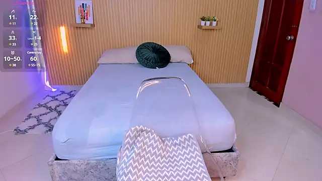 Snapshot of Sasha_Anaan chatting on 03/20/25, 12:00 Sasha Anaan online show from 03/20/25, 12:00