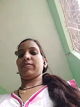 Hotty-Nidhi online show from 03/20/25, 06:08