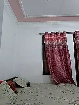 Hotty-Nidhi online show from 09/12/25, 04:23