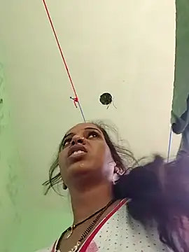 Hotty-Nidhi online show from 09/23/25, 01:52