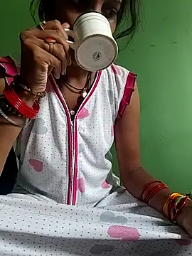 Hotty-Nidhi online show from 10/02/25, 03:02