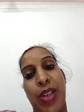 Hotty-Nidhi online show from 10/13/25, 03:45