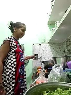 Hotty-Nidhi online show from 10/27/25, 04:49