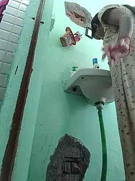 Hotty-Nidhi online show from 02/16/26, 02:18