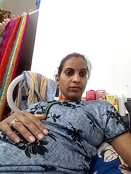 Hotty-Nidhi online show from 03/30/26, 03:35