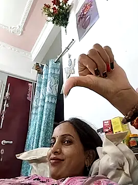 Hotty-Nidhi online show from 06/23/26, 05:55