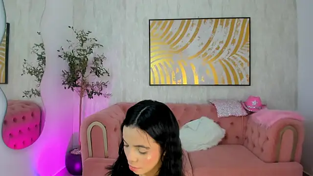 Snapshot of Krissi_latore chatting on 05/15/26, 12:23 Krissi latore online show from 05/15/26, 12:23