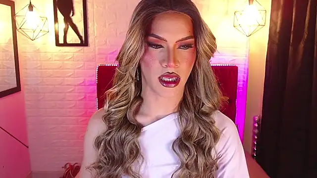 agatha rodriguez online show from 05/11/26, 02:01