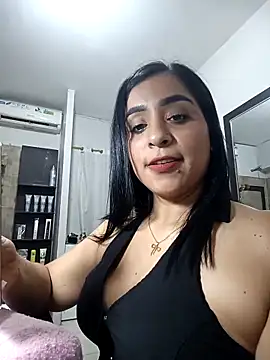 Snapshot of L_ucero chatting on 09/20/25, 07:26 L ucero online show from 09/20/25, 07:26