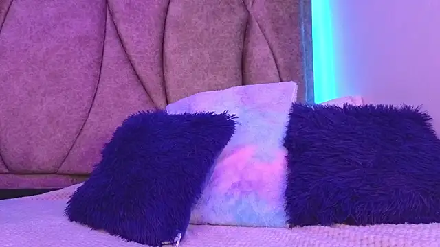 Kanela miller  online show from 04/04/26, 12:13