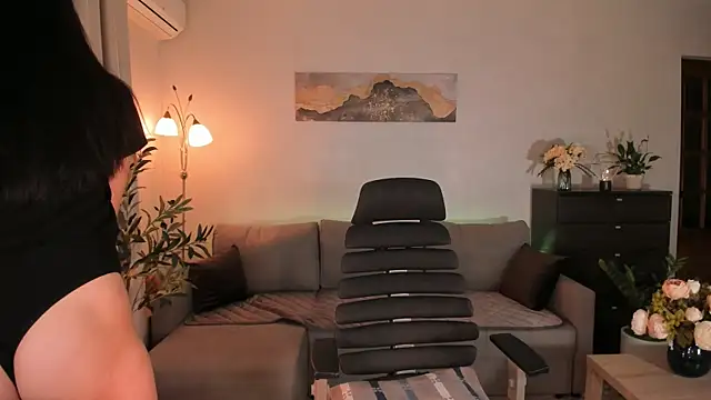 Snapshot of Viki_Bellson chatting on 09/11/25, 05:13 Viki Bellson online show from 09/11/25, 05:13