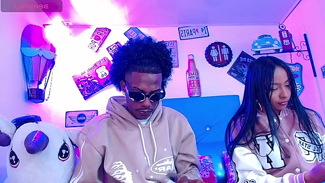 lili roussi online show from 09/09/25, 03:28