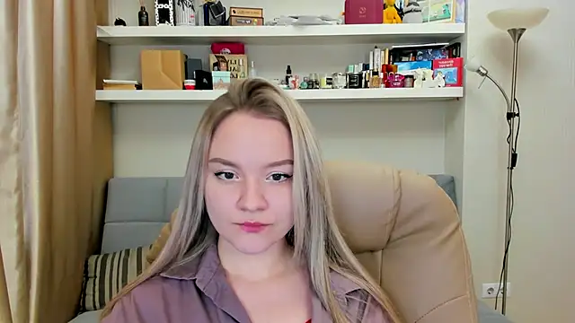 Snapshot of Kara_Smith_ chatting on 12/02/24, 10:23 Kara Smith online show from 12/02/24, 10:23