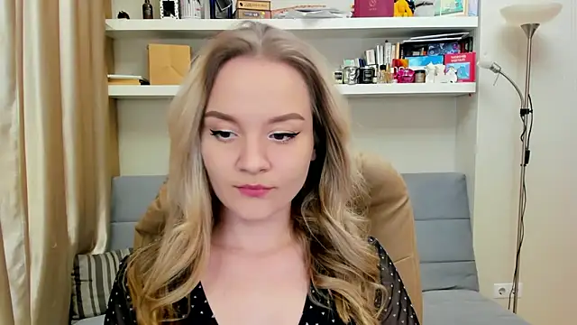 Snapshot of Kara_Smith_ chatting on 01/10/25, 11:39 Kara Smith online show from 01/10/25, 11:39