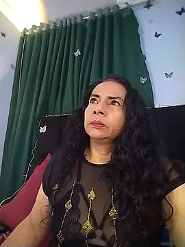 Snapshot of AlexaNovoa_ chatting on 11/13/25, 12:53 AlexaNovoa online show from 11/13/25, 12:53