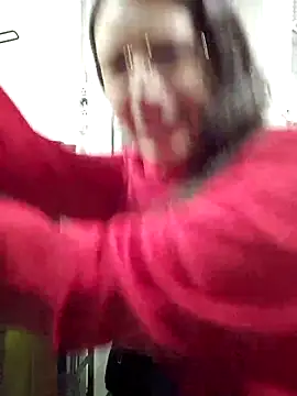 Snapshot of HOLY_DOLL chatting on 10/17/25, 10:45 HOLY DOLL online show from 10/17/25, 10:45