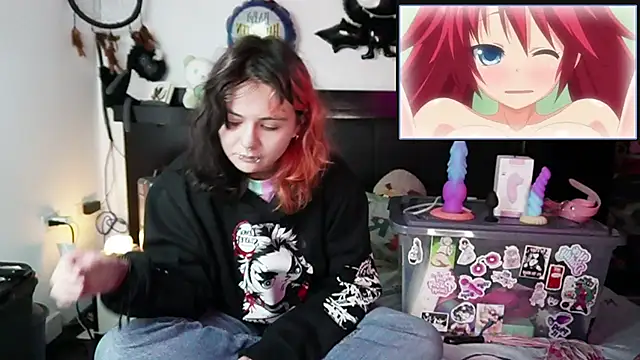 Snapshot of Devil_And_Princess chatting on 11/15/25, 04:10 Devil And Princess online show from 11/15/25, 04:10