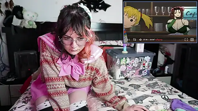 Snapshot of Devil_And_Princess chatting on 11/29/25, 01:19 Devil And Princess online show from 11/29/25, 01:19