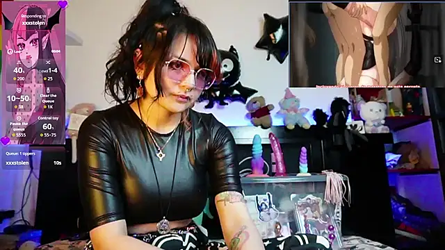 Snapshot of Devil_And_Princess chatting on 06/25/26, 01:27 Devil And Princess online show from 06/25/26, 01:27