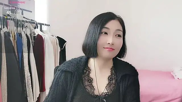 Rachel-6600 online show from 04/13/26, 03:01