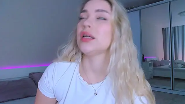 DIANAxxxDIAMOND online show from 11/13/25, 11:42