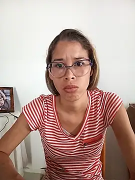 Sexi girl29 online show from 04/14/26, 01:06