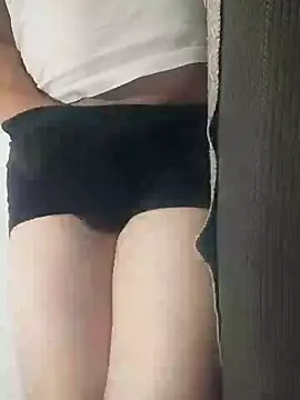 gui67675 online show from 10/10/25, 09:25