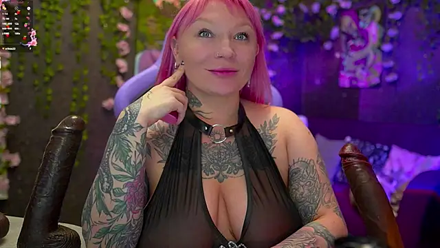 Snapshot of BlackedBarbie chatting on 10/05/25, 07:45 BlackedBarbie online show from 10/05/25, 07:45