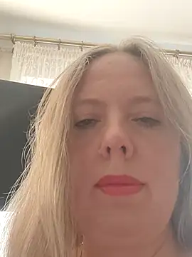 Irina3718 online show from 09/12/25, 10:26