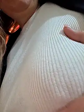 Irina3718 online show from 04/09/26, 01:49