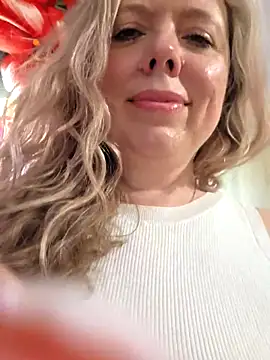 Snapshot of Irina3718 chatting on 05/16/26, 10:36 Irina3718 online show from 05/16/26, 10:36