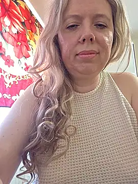 Snapshot of Irina3718 chatting on 06/16/26, 07:22 Irina3718 online show from 06/16/26, 07:22