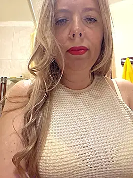 Snapshot of Irina3718 chatting on 06/19/26, 10:30 Irina3718 online show from 06/19/26, 10:30