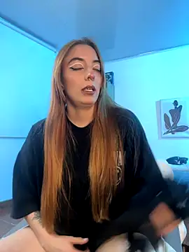 Snapshot of Soy_mangx chatting on 09/09/25, 03:17 Soy mangx online show from 09/09/25, 03:17