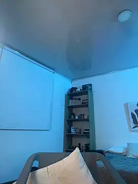 Snapshot of Soy_mangx chatting on 09/25/25, 04:05 Soy mangx online show from 09/25/25, 04:05