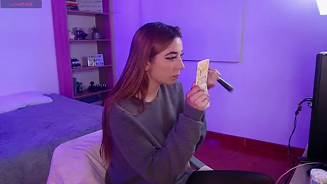 Snapshot of Soy_mangx chatting on 10/14/25, 02:01 Soy mangx online show from 10/14/25, 02:01